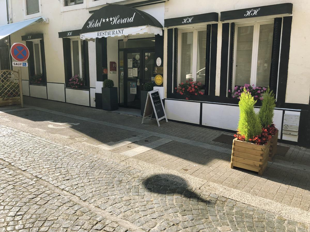 Hotel Restaurant Herard Bourbonne les Bains Bagian luar foto